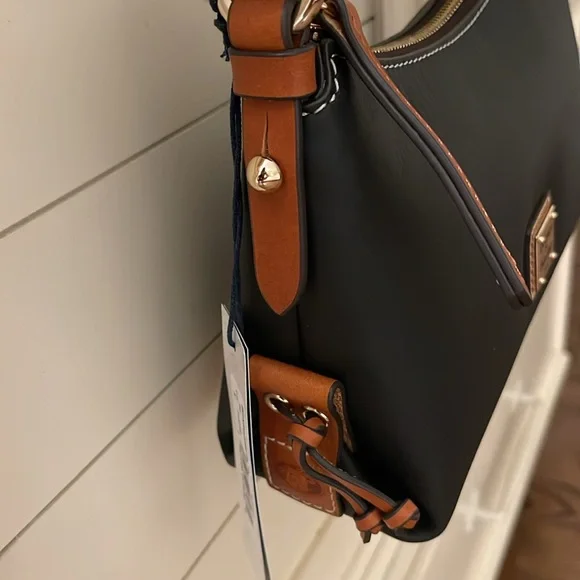 NWT Dooney & Bourke black leather purse - Picture 5 of 16